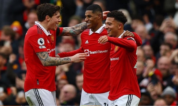 Rashford nets brace in Man Utd win over Leicester 